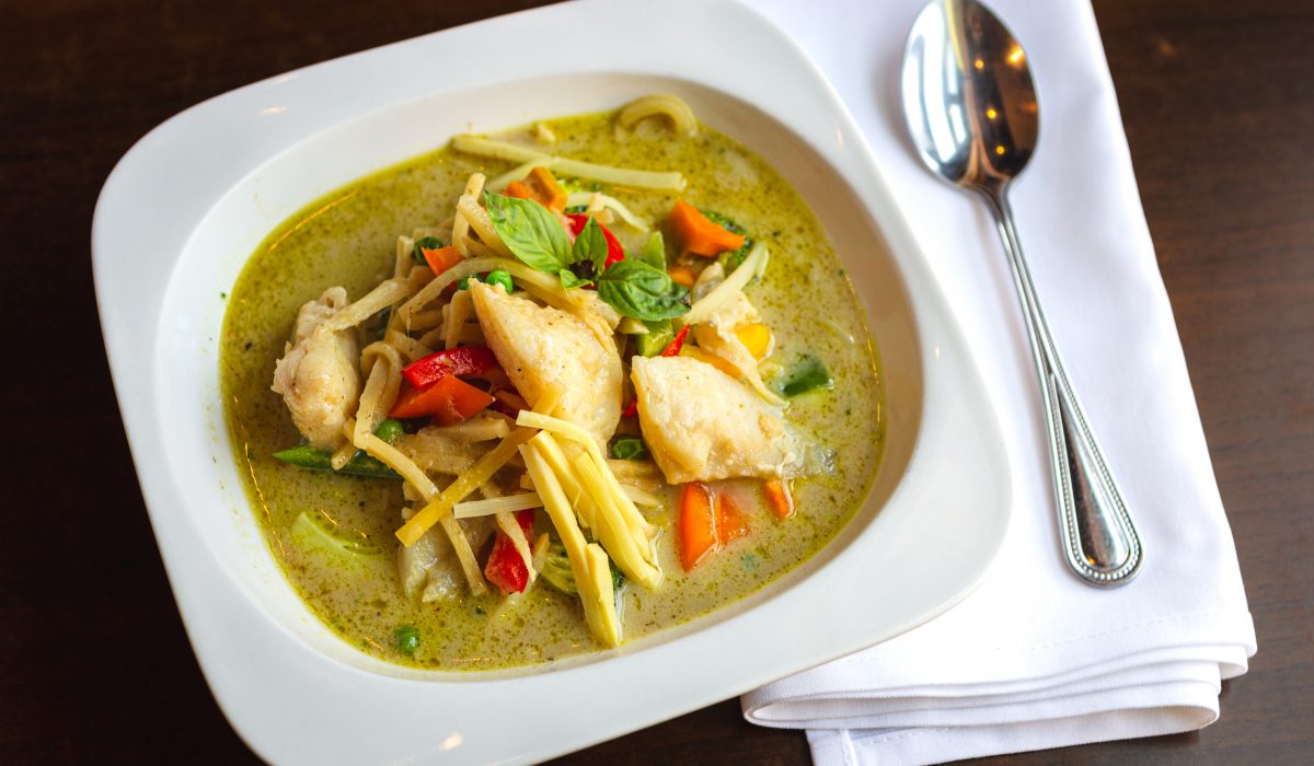 Green coconut curry with fish spicy